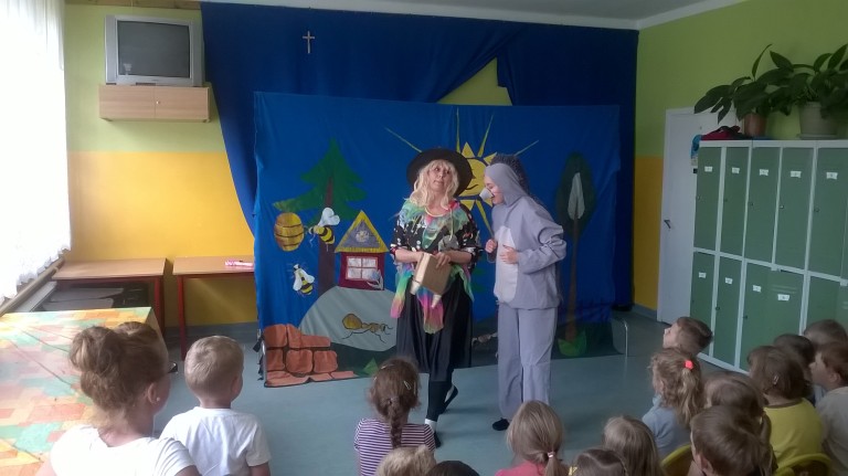 Spektakl pt.: „Skradzione mądrości”