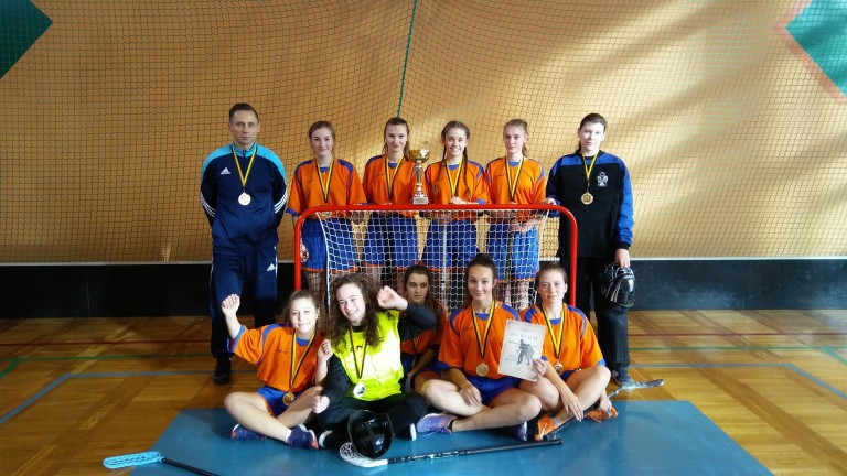 POWIATOWA GIMNAZJADA W UNIHOKEJU DZIEWCZĄT