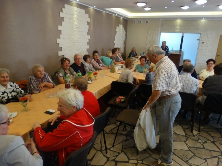 Piknik – zakończenie lata dla klubu seniora w Liniewie