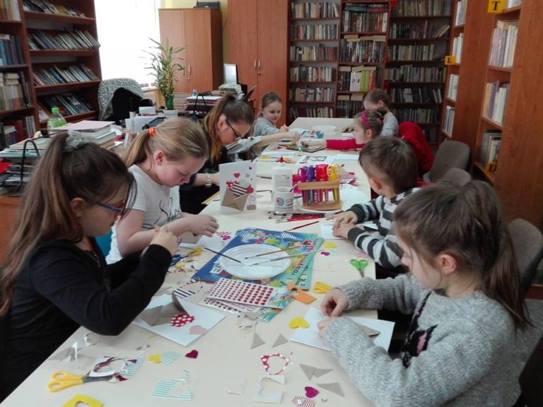 Kartki na zbliżający się dzień zakochanych