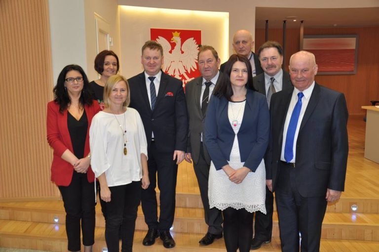 Jak skutecznie realizować politykę prorodzinne?