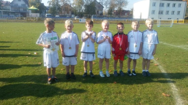 Powiatowy turniej piłki nożnej chłopców „Z Podwórka na Stadion”