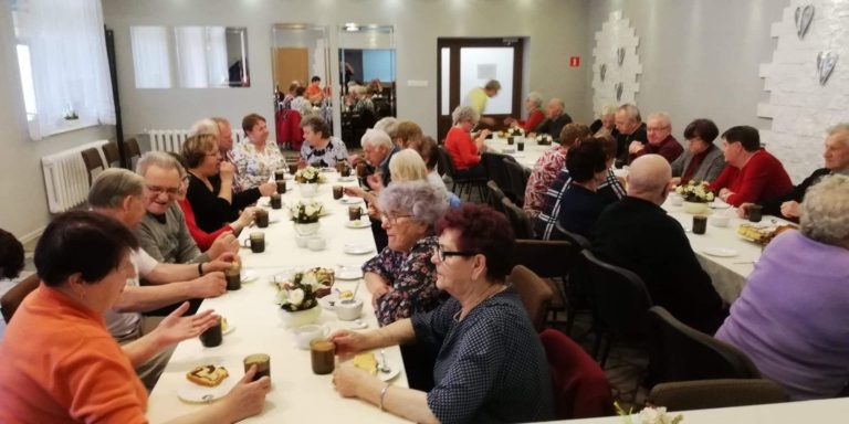 Spotkanie klubu seniora w Liniewie