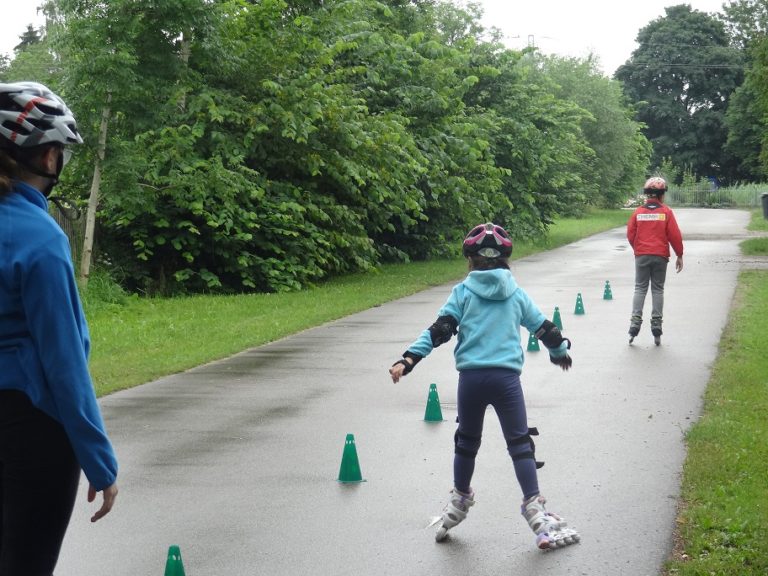 Zajęcia wrotkarsko /rolkarskie dla dzieci i młodzieży