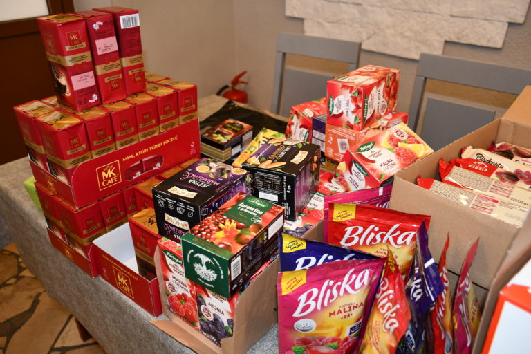 72 świąteczne paczki trafiły do najbardziej potrzebujących